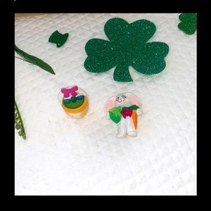 🐰 VINTAGE ESTATE EASTER BUNNY basket ENAMELED BROOCH